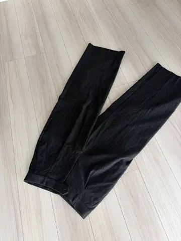 무인양품 여성 스트레치 기모 턱 와이드 팬츠 블랙 스트라이프 L