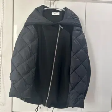 blanko M 사이즈 이소재 다운 자켓