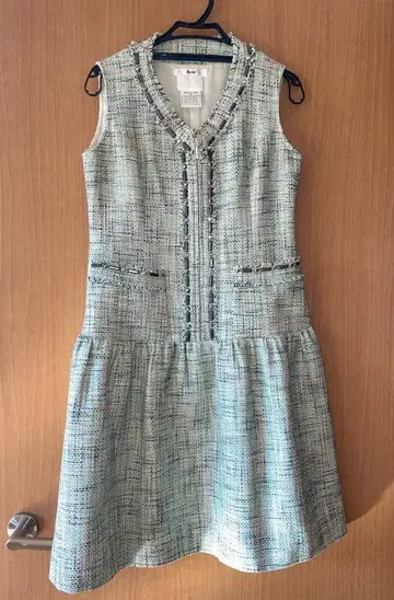 르네 슬리브리스 원피스