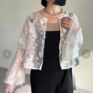 SHENERY 벨 슬리브 2WAY 블라우스 아이보리