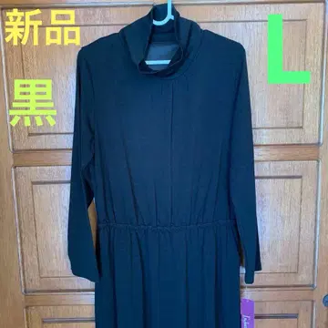 새상품 블랙 하이넥 긴팔 원피스