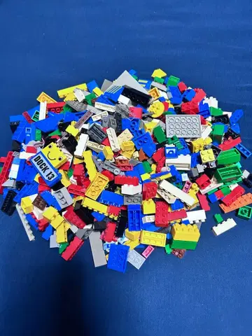 LEGO 레고 블록과 피규어 세트 묶음 판매