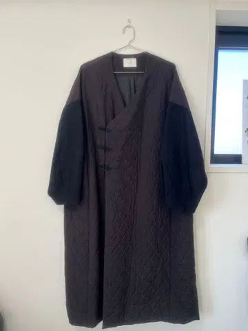 다크 그레이 퀼팅 자켓