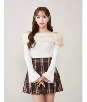 [ darich ] 컬러 퍼 오프숄더 니트탑 상의 화이트 긴팔