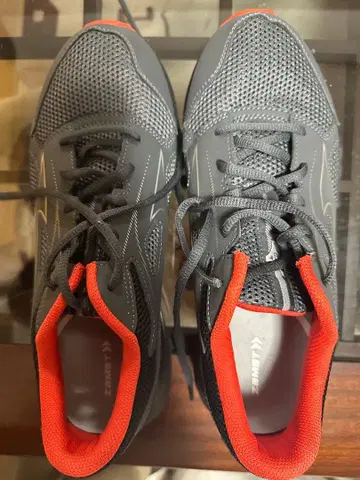 ZEMST 그레이/오렌지 스니커즈 41