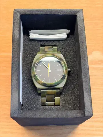 손목시계 닉슨 NIXON 카모플라쥬 카모플라주