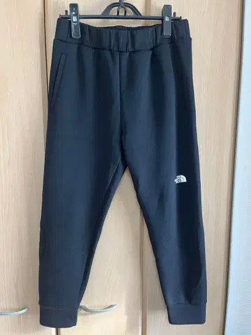 THE NORTH FACE 블랙 테크 에어 맨투맨 조거 팬츠