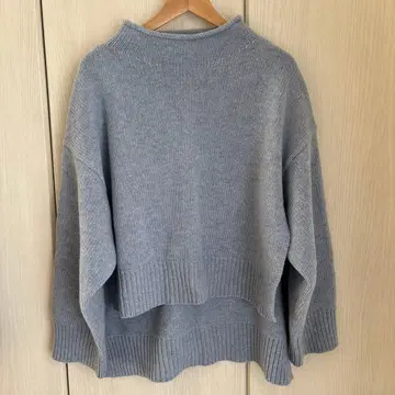 CLANE 클라네 사이드 슬릿 와이드 케이프 니트 상의