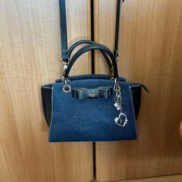 데님 블루 숄더백 하트 참 포함