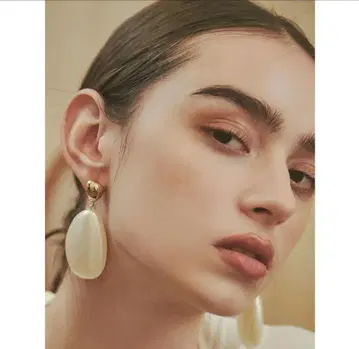 에이미 이스트 월 새상품 귀걸이