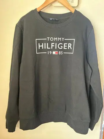 타미힐피거 트레이닝복 M 사이즈