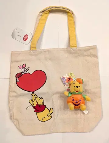 디즈니 푸우 토트백 인형 배지 2점 세트