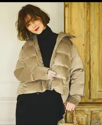 프레셔스 컬러 숏 에코 다운 자켓 L 사이즈 루일 에 부티크