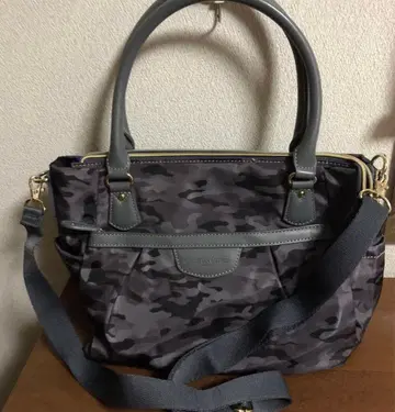 크리스찬 올리비에 숄더백 1회 사용 새상품급