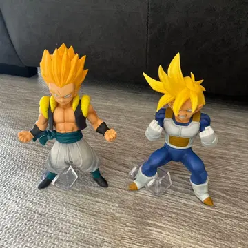 드래곤볼 초사이어인 피규어 세트