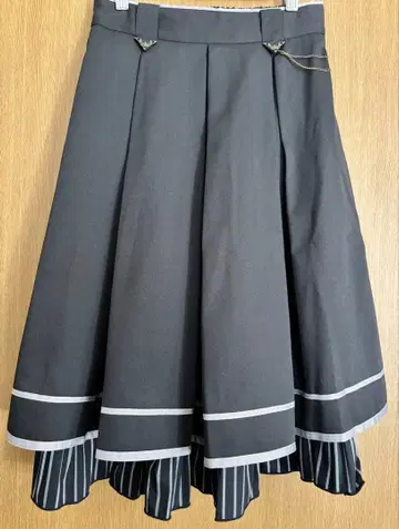 axes femme 롱 스커트 체인 포함 클래식 스커트 블랙