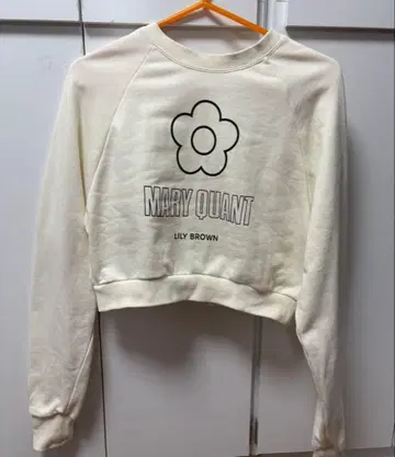 Lily brown MARY QUANT 맨투맨 마리크와 트레이닝복