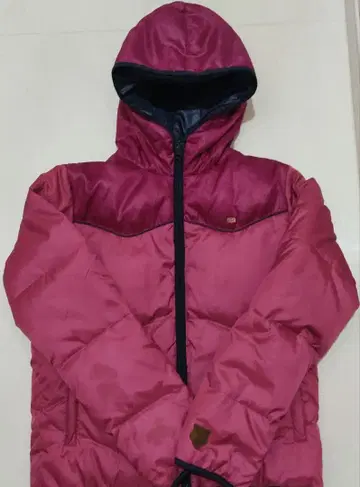 하자 있음 오니츠카타이거 리버서블 다운 자켓