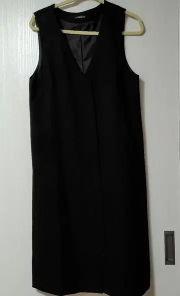 GREEN LABEL RELAXING 슬리브리스 원피스 블랙