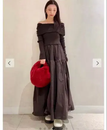 emmi/에미 오프숄더 니트 도킹 원피스