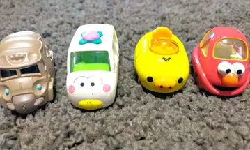 토미카/미니카 4대 세트 (모스라, 하나캇파, 키이로이토리, 엘모)