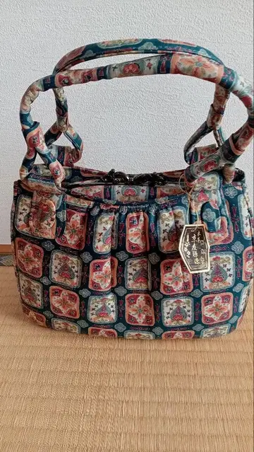 교유젠 일본 의류용 블루 계열 꽃무늬 천연 가죽 백