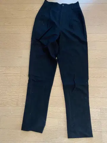 하프 문 베이직 블랙 캐주얼 팬츠