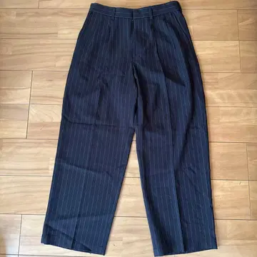 GU 스트라이프 슬랙스 팬츠