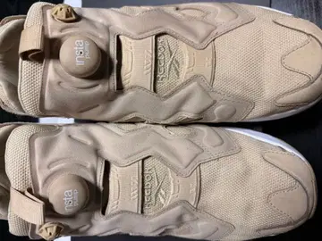 [ 가격 인하 중 ] Reebok 베이지 펌프 퓨리