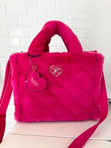 쥬시 꾸뛰르 핑크 퍼 백