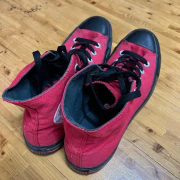 12/10까지 가격! CONVERSE ALL STAR 레드 스니커즈