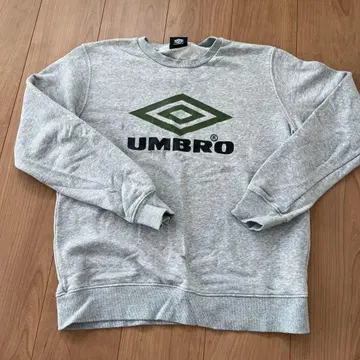 UMBRO 그레이 맨투맨 M