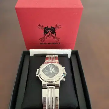 THE BOUNCER 세계 한정판 1000개 손목시계 미사용품