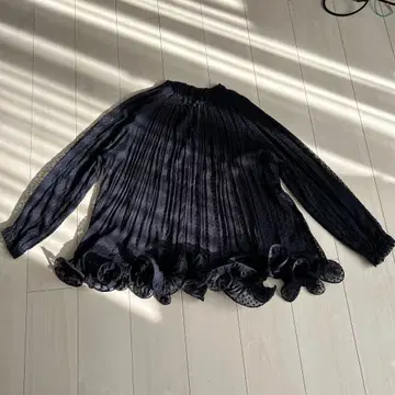 IENA & NAVY 플리츠 프릴 블라우스 네이비