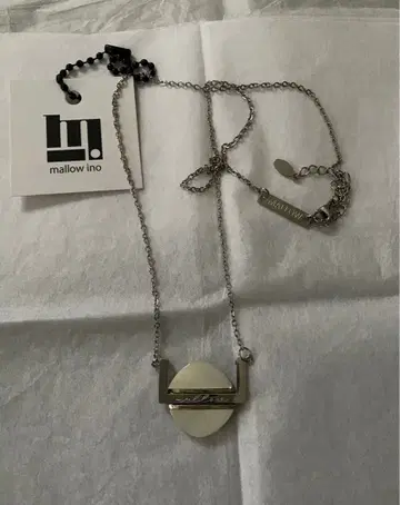 mallow ino 버튼 목걸이