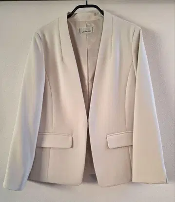 un dix cors 아이보리 노카라 자켓