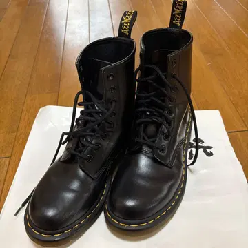 [ 새상품급 ] 24cm Dr.Martens 닥터마틴 8홀 부츠