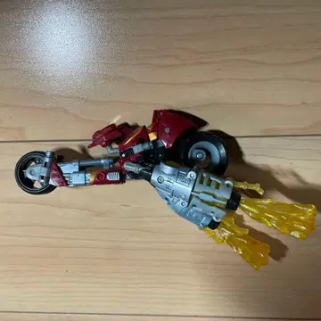 비컨 라스트 트랜스포머