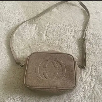 숄더백 베이지 엠보싱 가공 여성용 가방 백 소품함