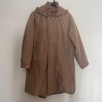 브라운 후드 부착 다운 자켓