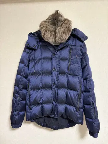 TATRAS 네이비 퍼 포함 다운 자켓