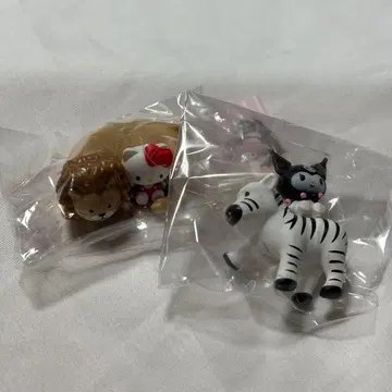 텐노지 동물원 콜라보 피규어 헬로키티 쿠로미 캡슐 토이 2개 세트