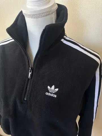 adidas 블랙 하프 지퍼 S