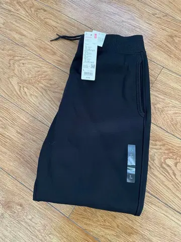 미사용 새상품 유니클로 히트텍 보아 스웨트 팬츠 긴 길이