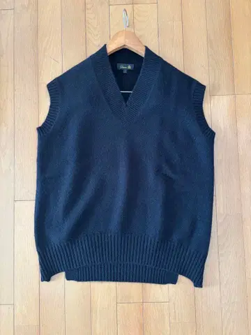 DRWER 드로어 V넥 니트 베스트 캐시미어