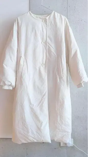 ESICA 화이트 롱 코트 사이즈 M 에시카