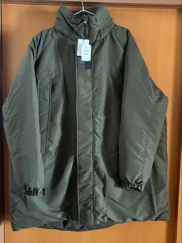 HALHAM 올리브 후드 부착 다운 자켓