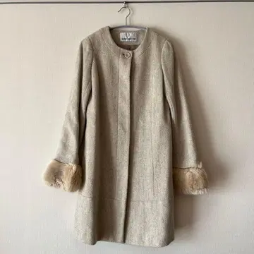 NATURAL BEAUTY BASIC 베이지 퍼 롱 코트