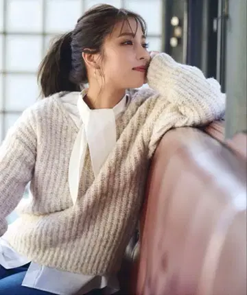 NATURAL BEAUTY BASIC V넥 멜란지 골지 니트탑