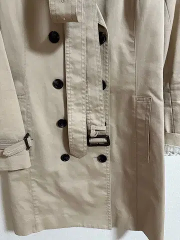 [ reflect ] 베이지 더블 브레스트 트렌치코트